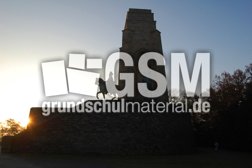 Kaiser Wilhelm Denkmal_3.jpg